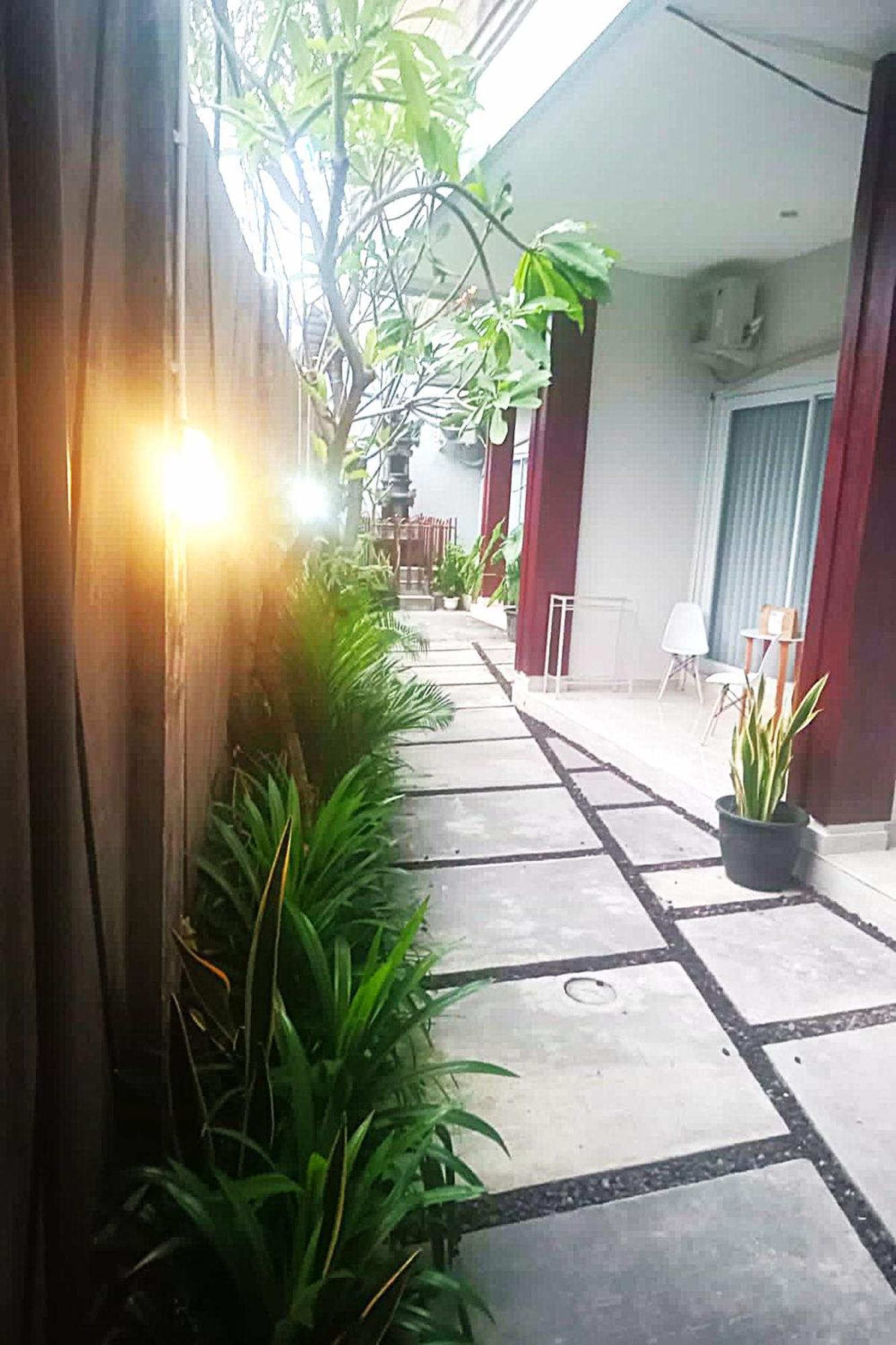 Gemini Star Hotel Kuta Lombok Exterior foto